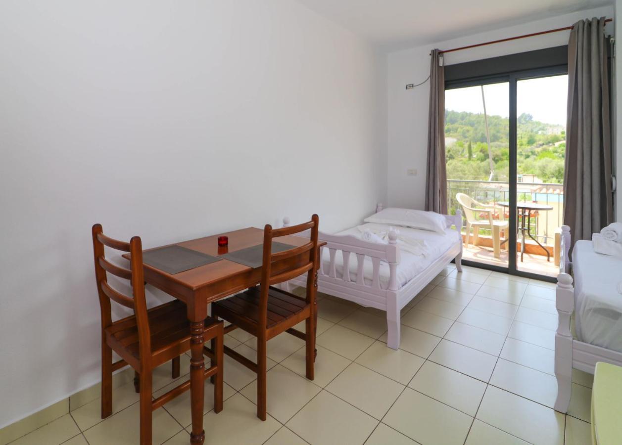 Bora Rooms Himare Eksteriør bilde